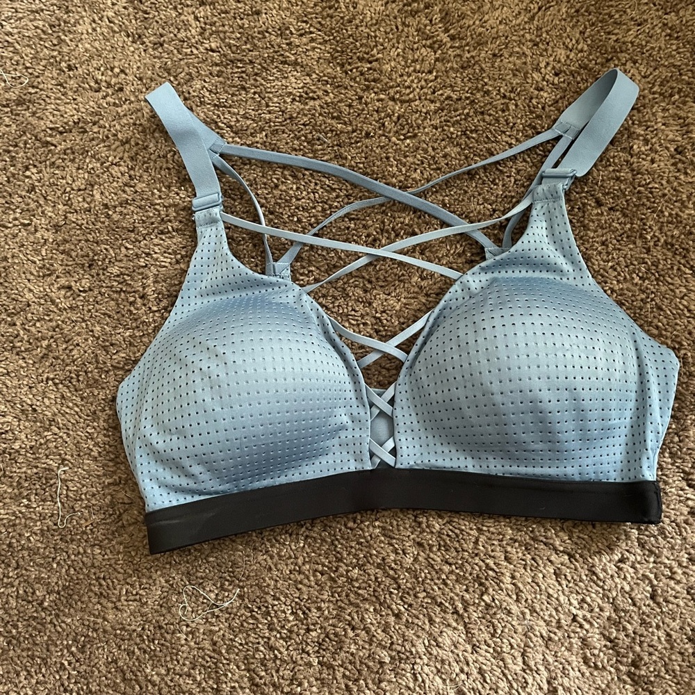 Victoria sport bra